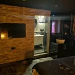402- Black House Jakuzi Ve Klimali Daire