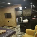 402- Black House Jakuzi Ve Klimali Daire